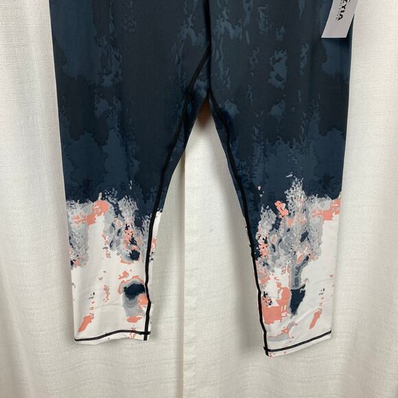 Zyia Black Watercolor Ombre Summit Hi-Rise 7/8 Leggings Sz.16-18 NWT - Picture 5 of 11